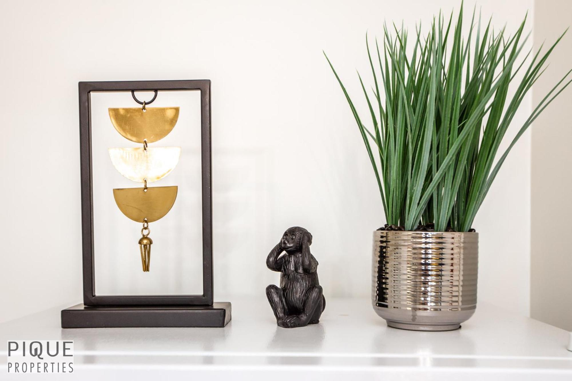 Executive Home - Long Stays Welcome - Garage Parking - Free Wifi & Netflix Edmonton Værelse billede