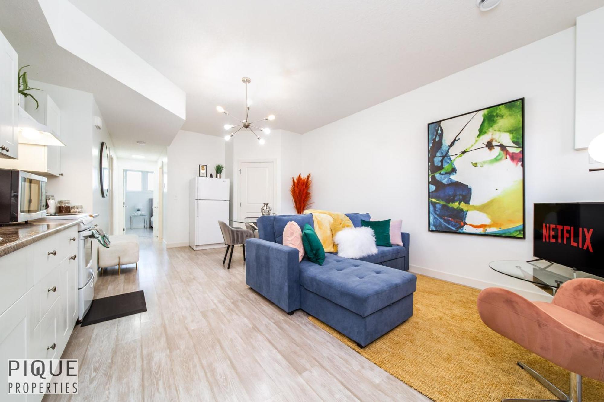 Executive Home - Long Stays Welcome - Garage Parking - Free Wifi & Netflix Edmonton Værelse billede